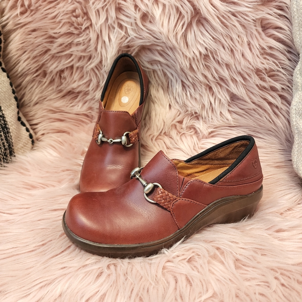 Ariat Leather Mahogany Horse-bit Clogs Size 7.5B